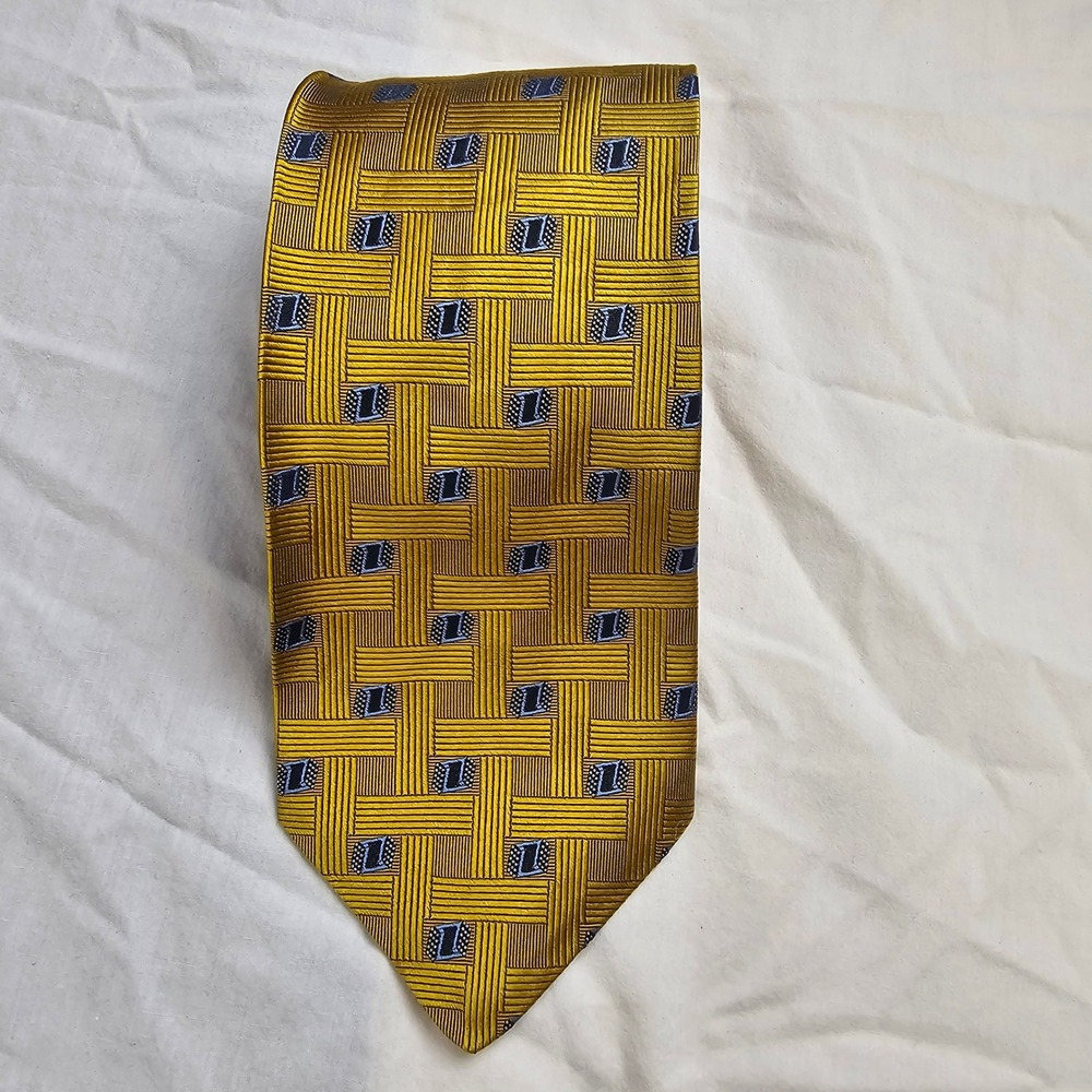 Hugo Boss Mens Gold Blue Geometric Silk Necktie Made in Italy Basketweave